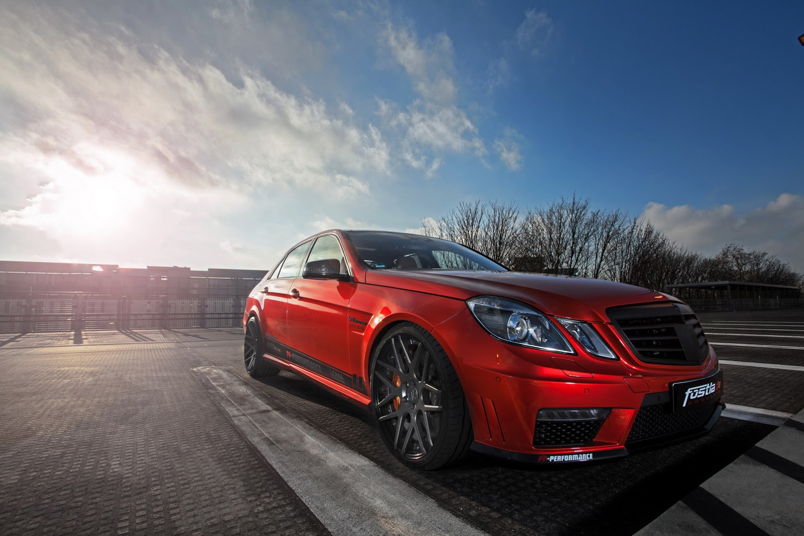 Двойной тюнинг для Mercedes-Benz E63 AMG