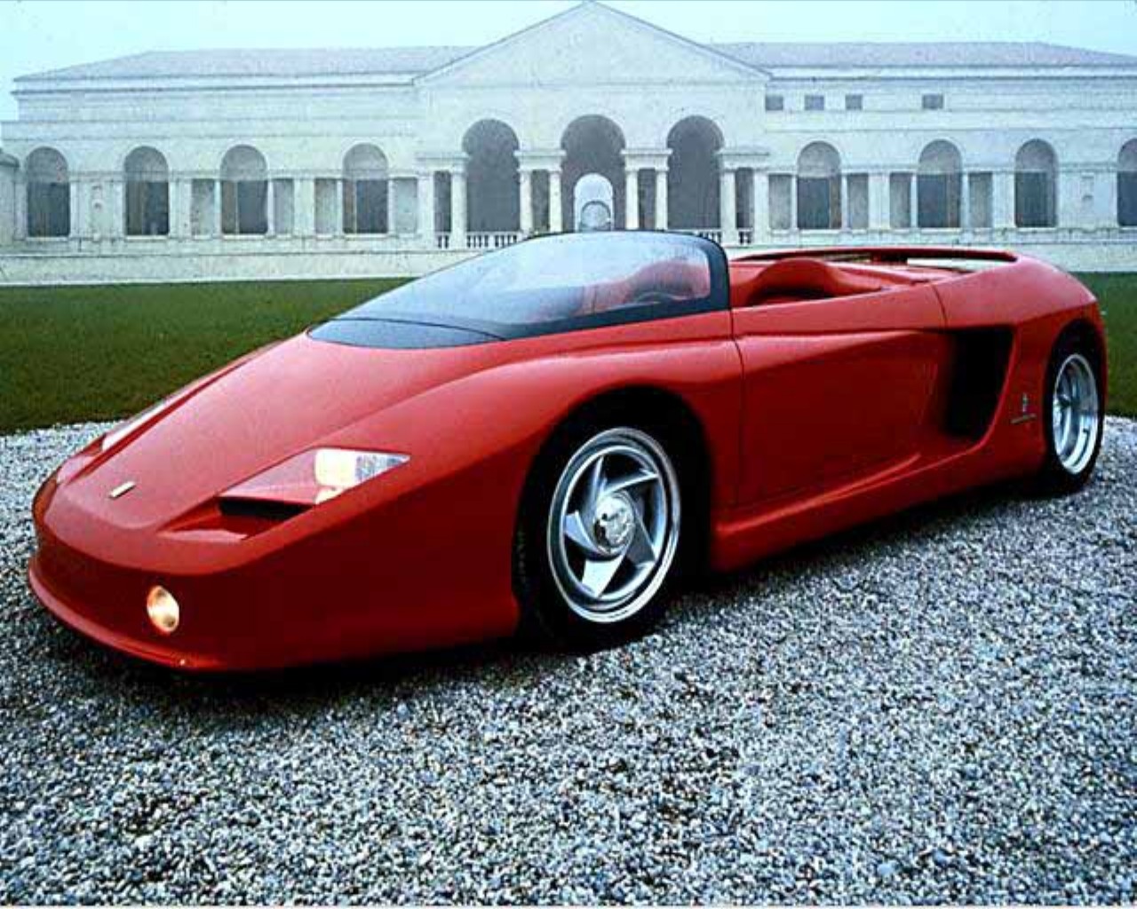 Стильный герой своего времени — Ferrari Mythos