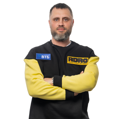 Максим Гузенков